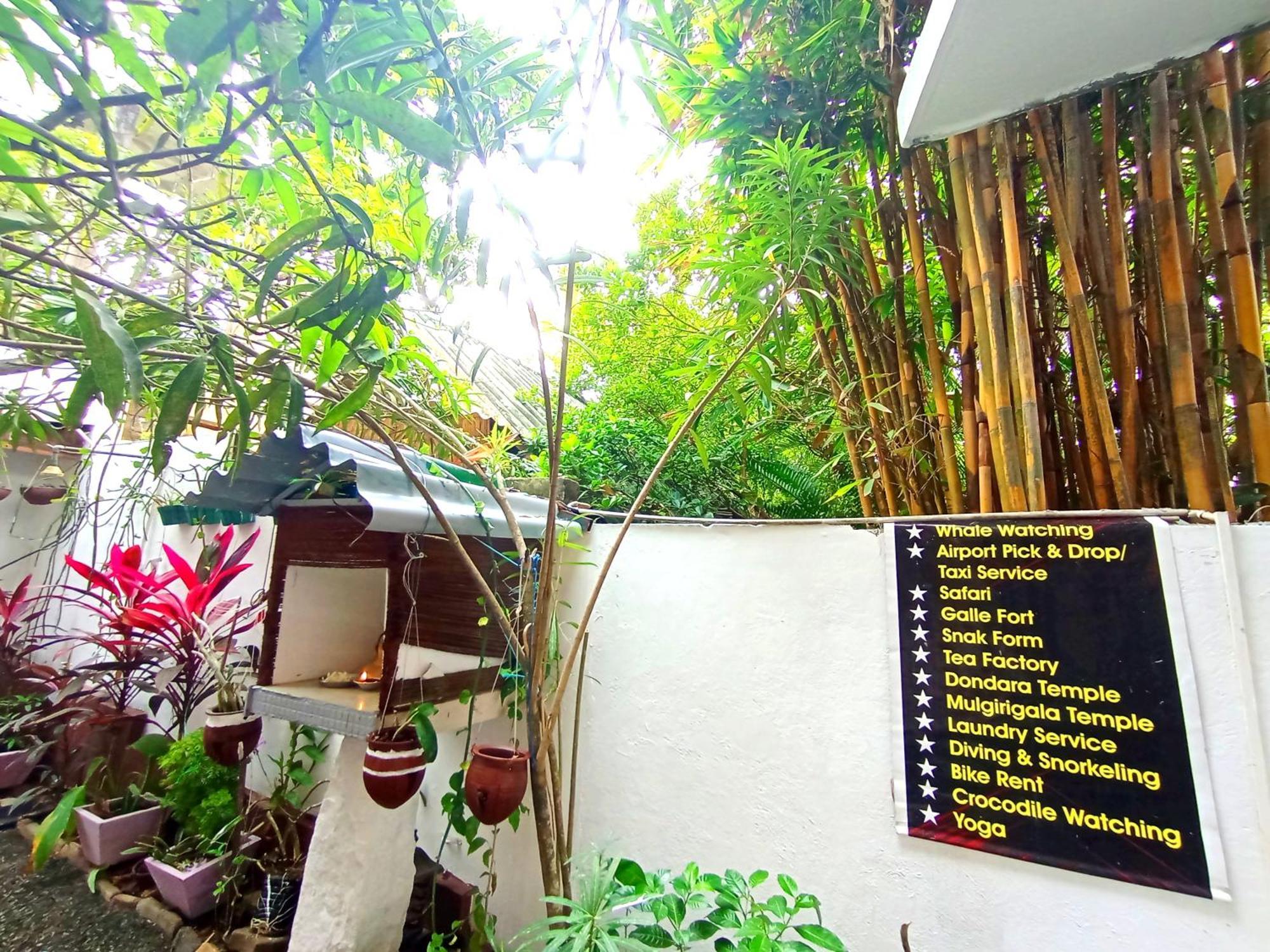Ramesh Guesthouse Mirissa Eksteriør bilde